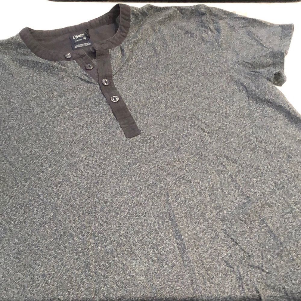 Grayers Short Sleeve Henley Sz. L